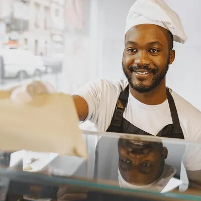 Meet Our Experienced Team - 糖果派对在线试玩